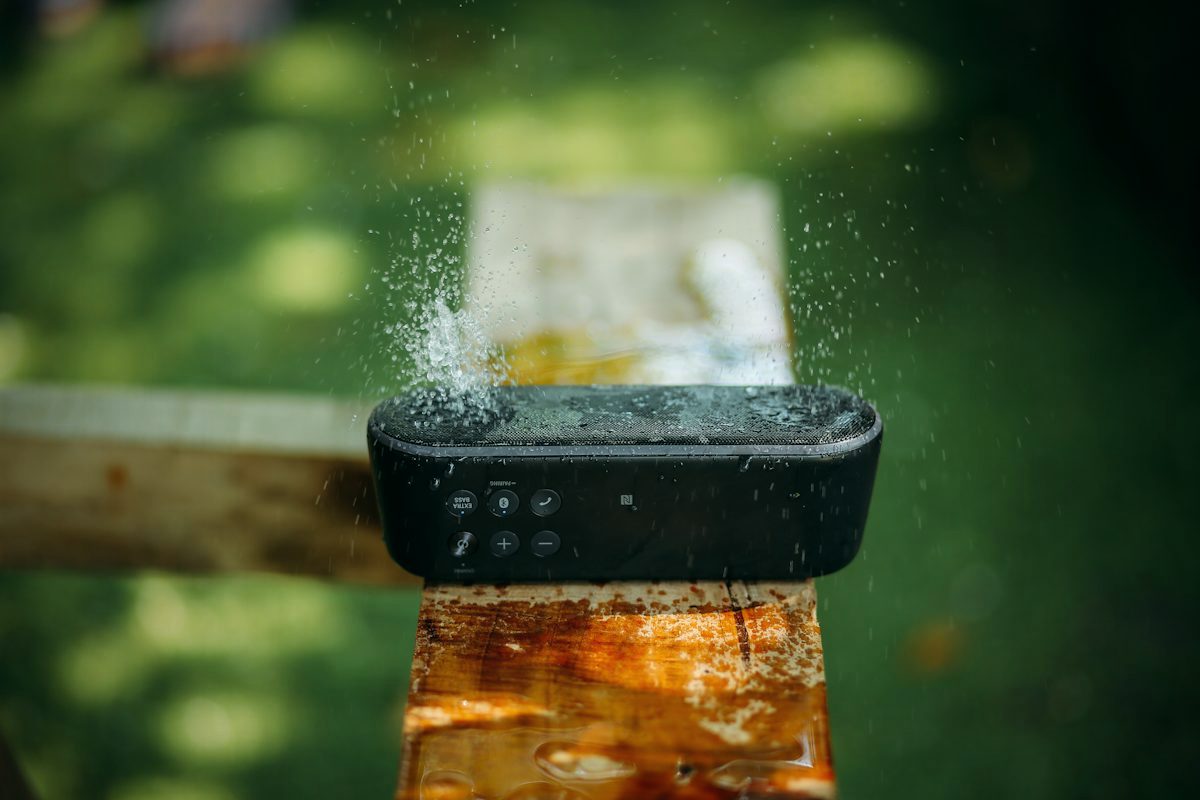 Parlante Bluetooth portátil resistente al agua